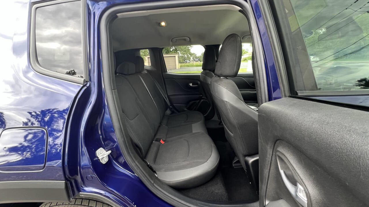 Used 2020 Jeep Renegade Altitude AWD/4WD image 29