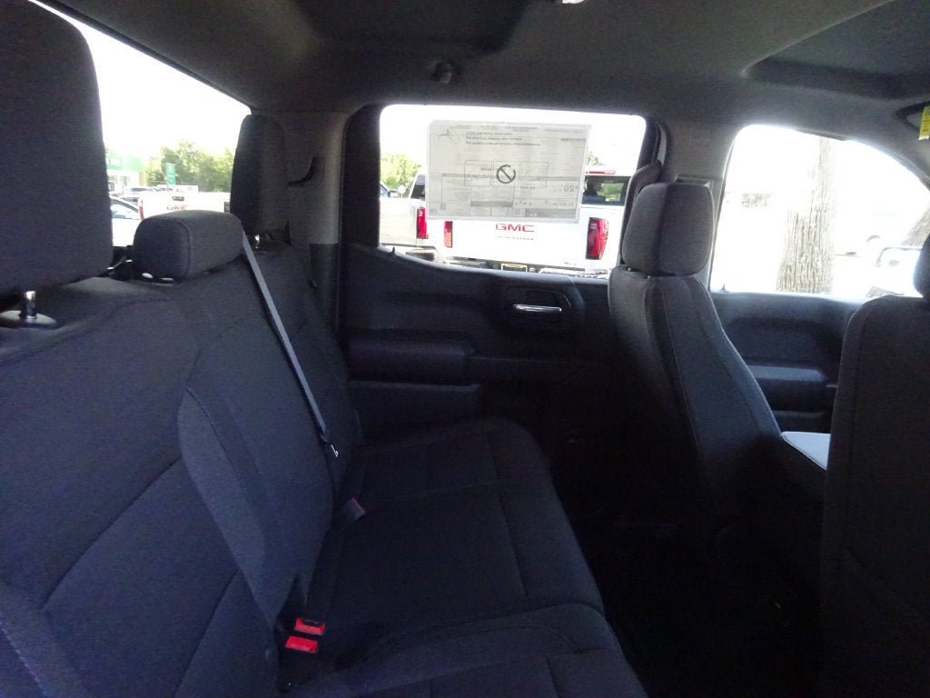 New 2026 Chevrolet Silverado 1500 Custom RWD image 22
