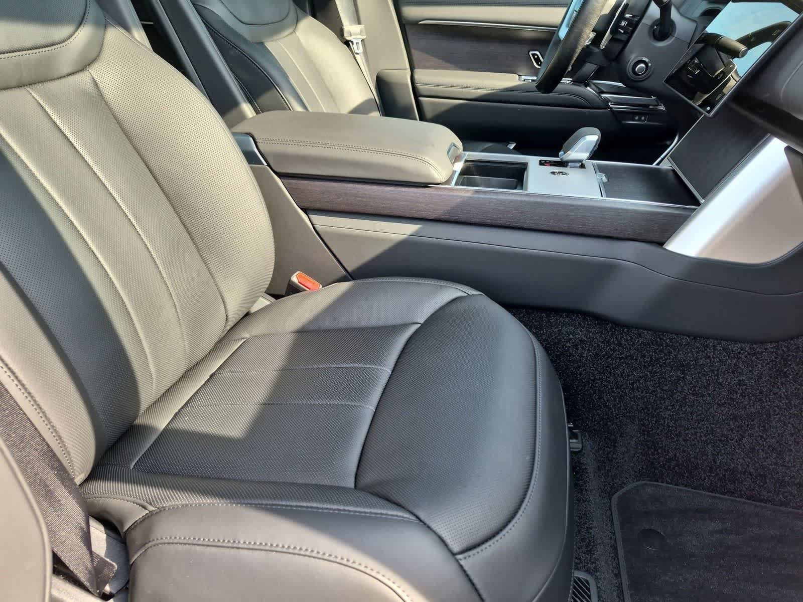 New 2026 Land Rover Range Rover SE AWD/4WD image 15