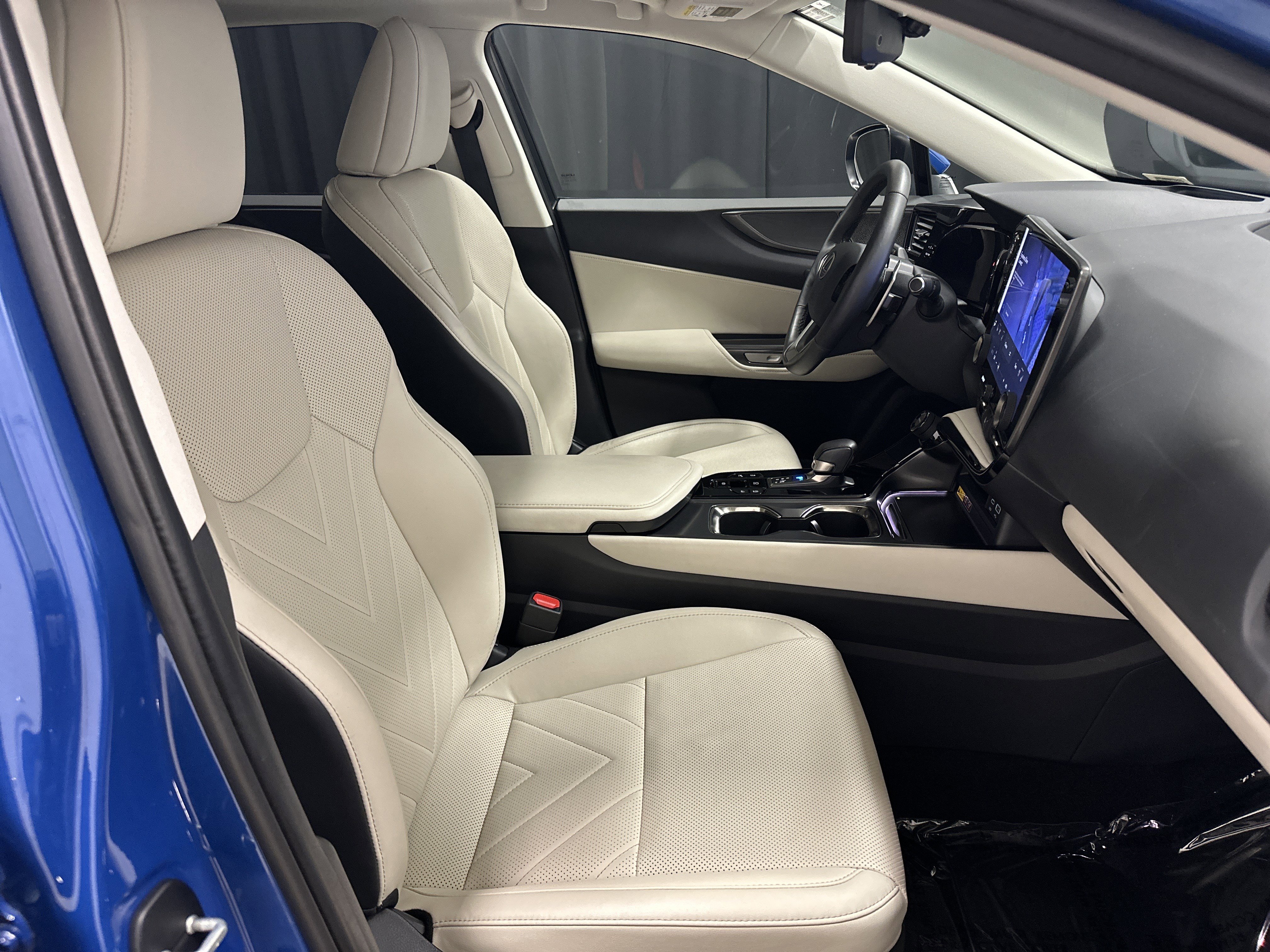 Certified 2025 Lexus NX 350 AWD w/ Cold Area Package image 33