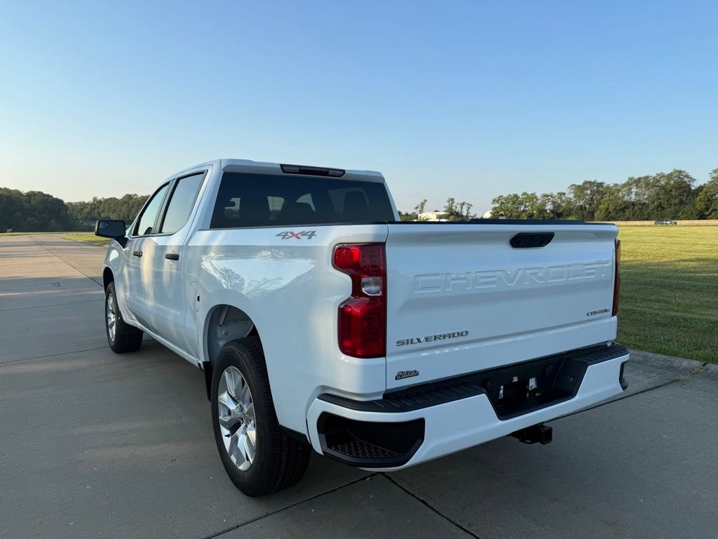 New 2026 Chevrolet Silverado 1500 Custom AWD/4WD image 9