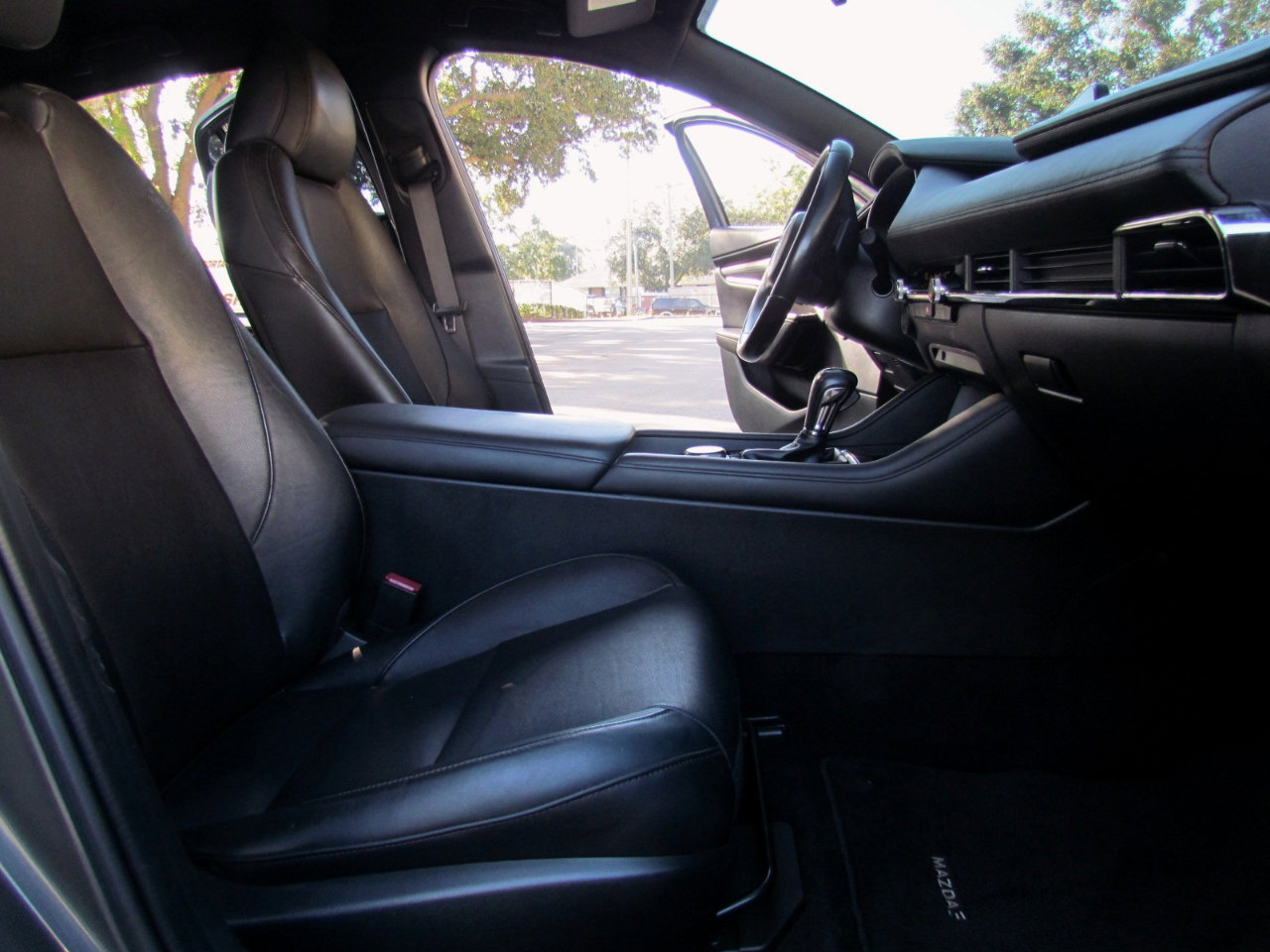 Used 2020 MAZDA MAZDA3 Hatchback w/ Premium Package image 15