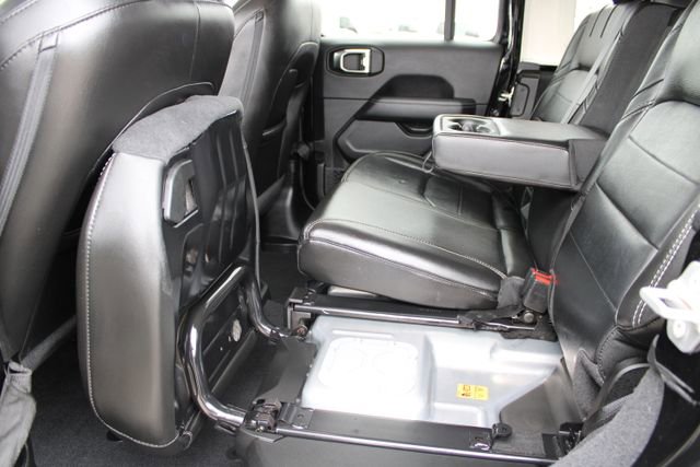 Used 2023 Jeep Wrangler Unlimited Sahara image 46