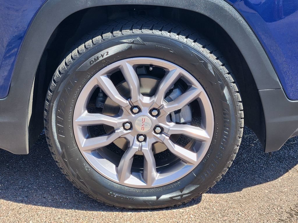 Used 2022 GMC Terrain SLT w/ Infotainment Package II AWD/4WD image 30