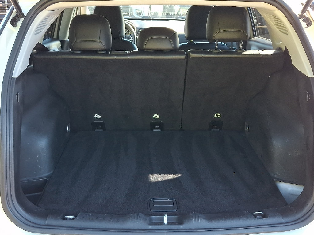 Used 2018 Jeep Compass Latitude AWD/4WD image 27