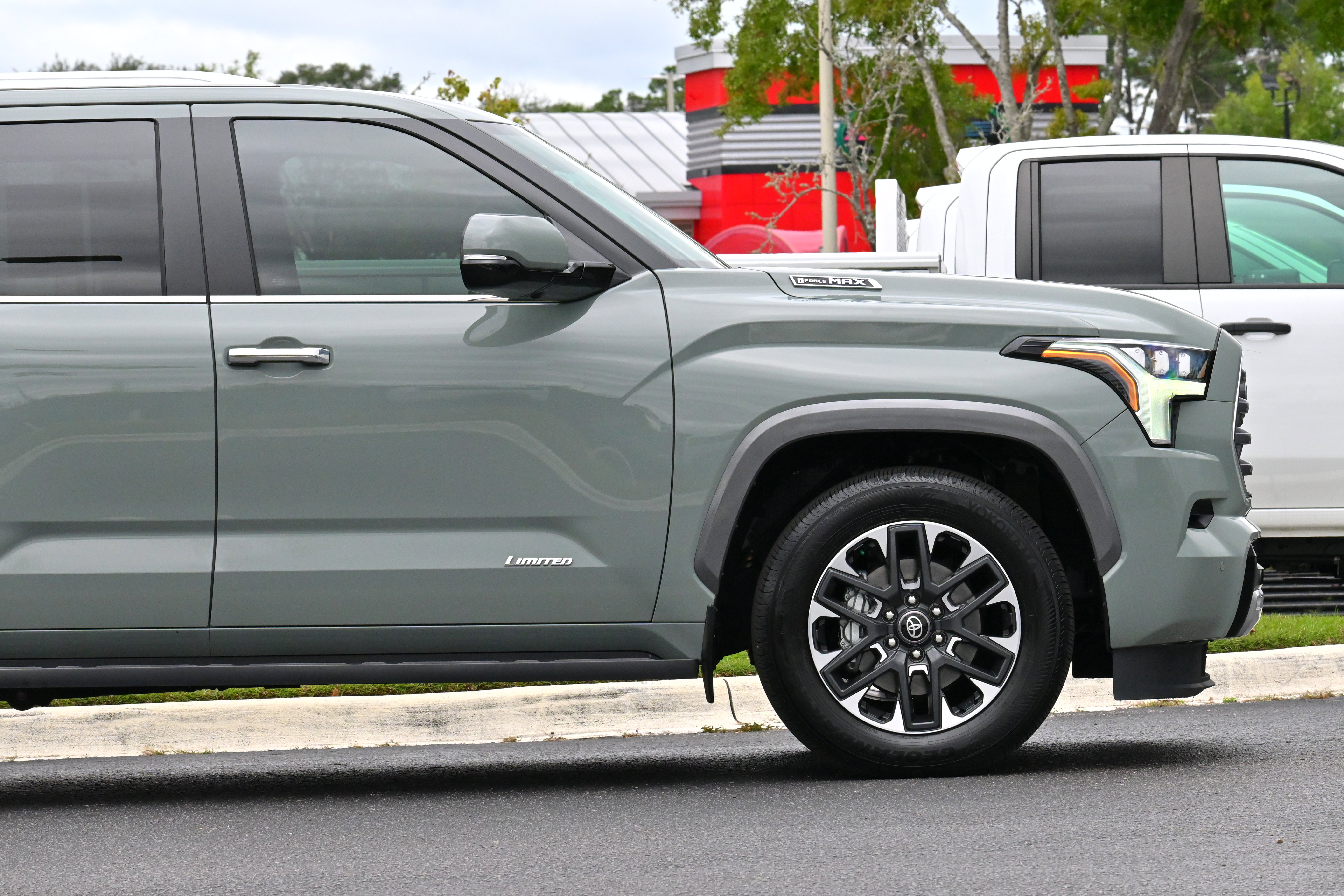 Used 2025 Toyota Sequoia Limited image 6