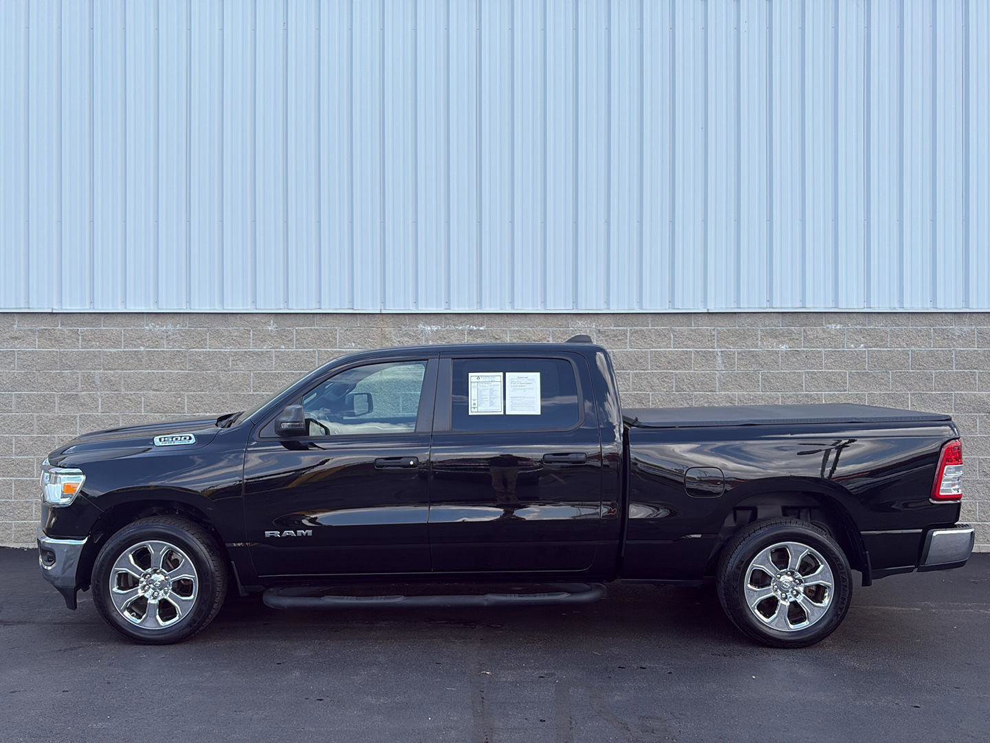 Used 2023 RAM 1500 Big Horn AWD/4WD image 37
