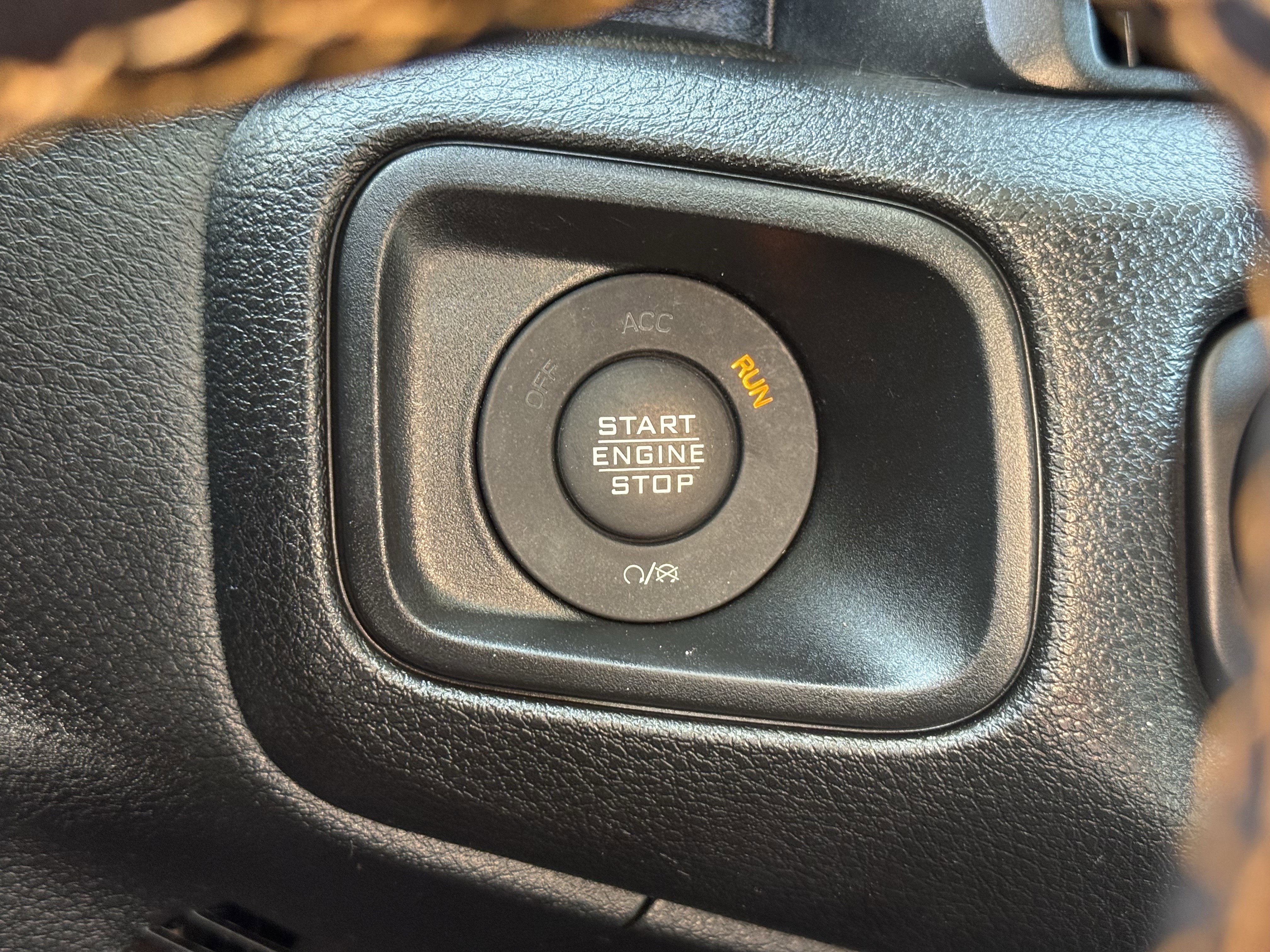 Used 2024 Jeep Wrangler Sport S image 24