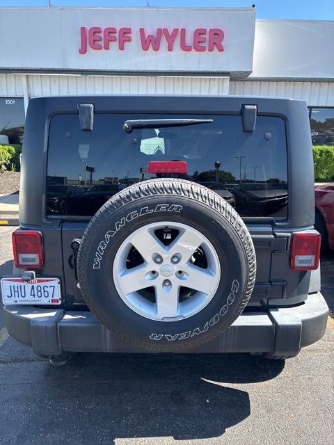 Used 2017 Jeep Wrangler Unlimited Sport w/ Quick Order Package 24S AWD/4WD image 8