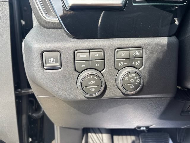 New 2026 Chevrolet Silverado 2500 LTZ w/ LTZ Convenience Package AWD/4WD image 12