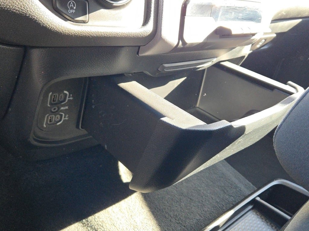 Used 2022 RAM 1500 Big Horn image 25