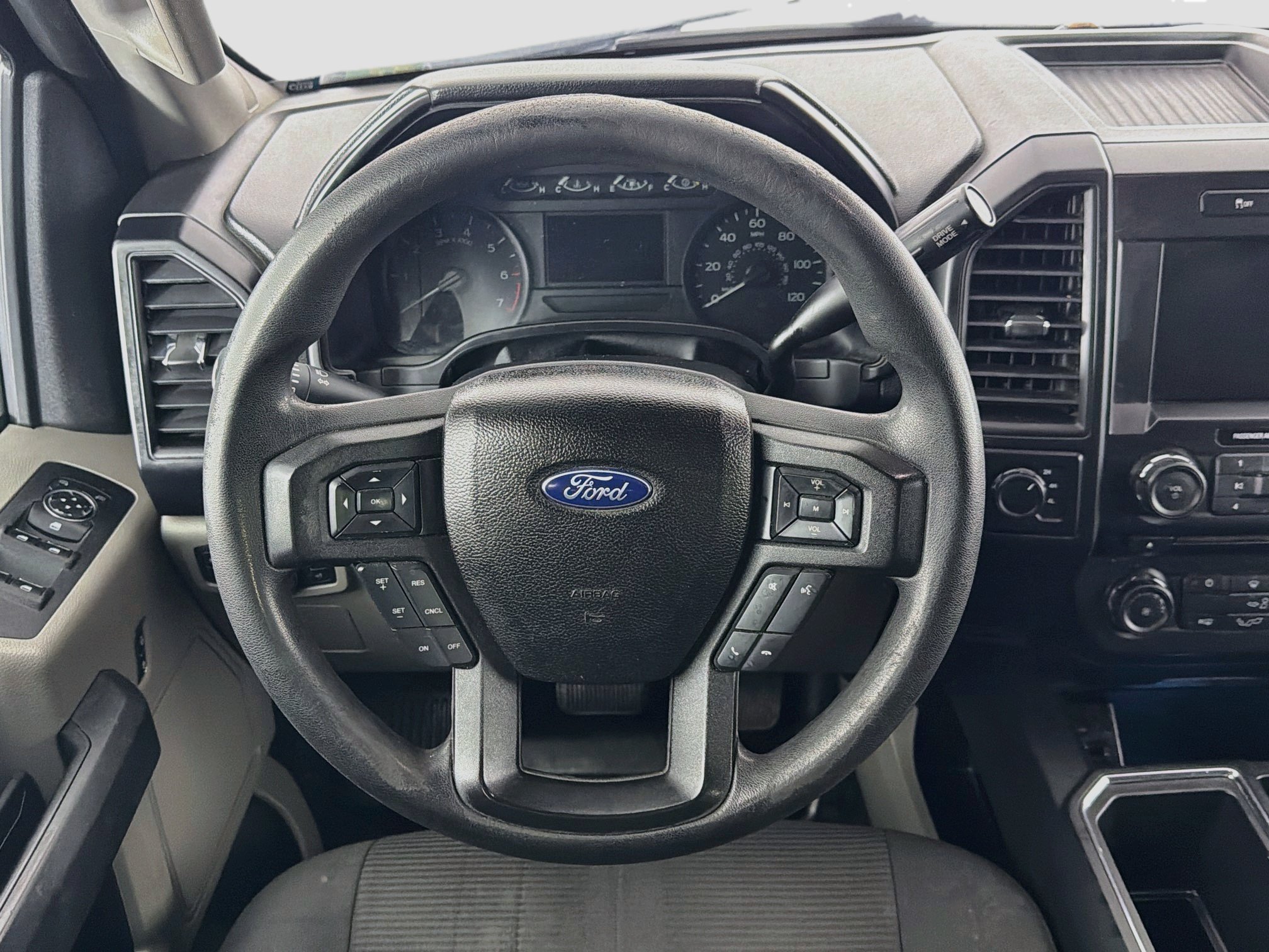 Used 2018 Ford F150 XL w/ Equipment Group 101A Mid AWD/4WD image 17