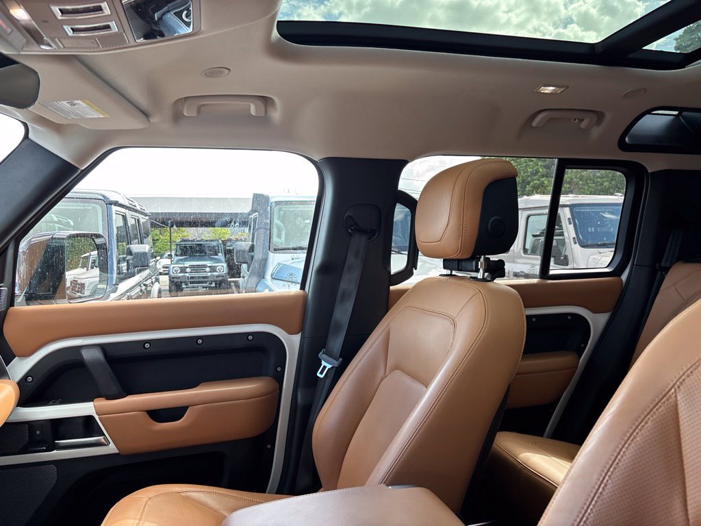 Used 2023 Land Rover Defender 110 S AWD/4WD image 12