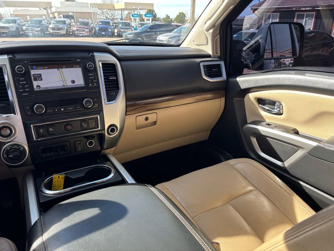 Used 2016 Nissan Titan SL image 18