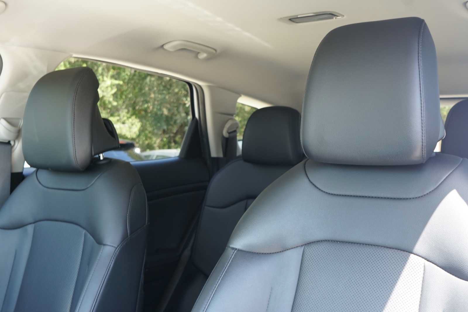 Certified 2023 Kia Sportage EX FWD image 9