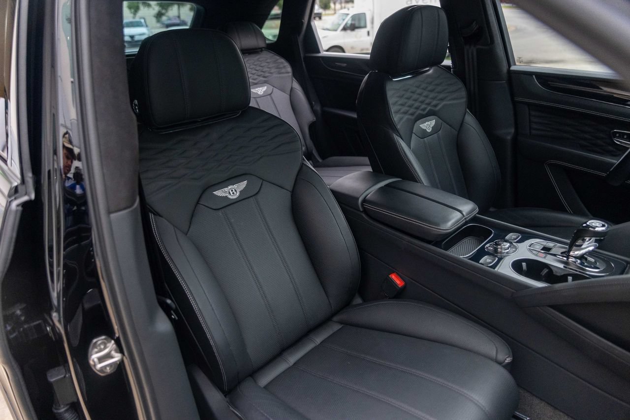 Certified 2024 Bentley Bentayga AWD/4WD image 61