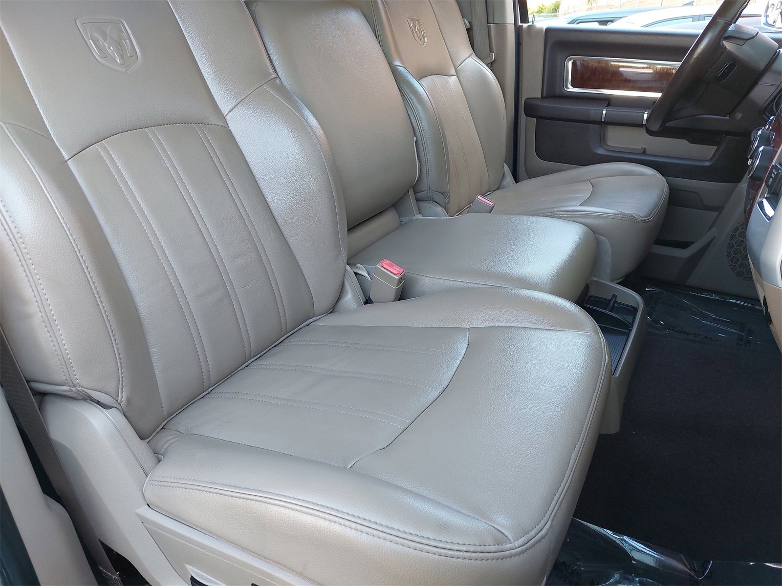 Used 2012 RAM 2500 Laramie w/ Protection Group image 10