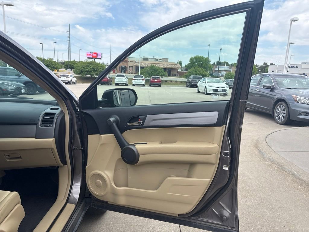Used 2011 Honda CR-V SE image 18