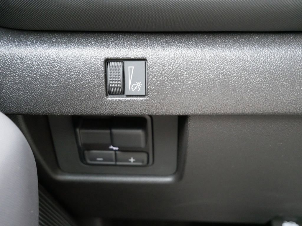 Used 2023 Chevrolet Colorado Z71 w/ Z71 Convenience Package 2 AWD/4WD image 28