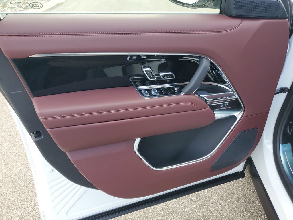 New 2026 Land Rover Range Rover SE AWD/4WD image 8