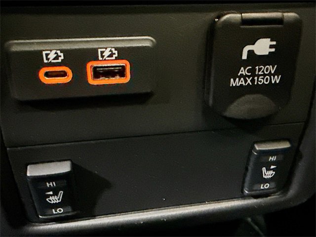 Used 2020 Nissan Pathfinder SL image 28