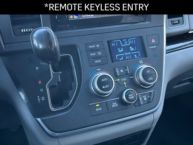 Used 2015 Toyota Sienna XLE image 11