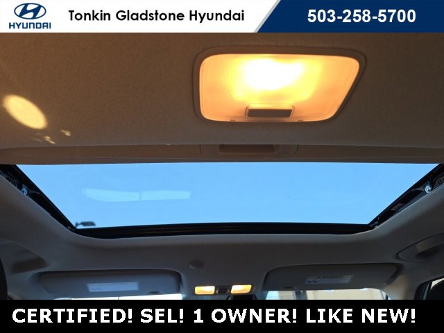 Certified 2025 Hyundai Venue SEL image 27