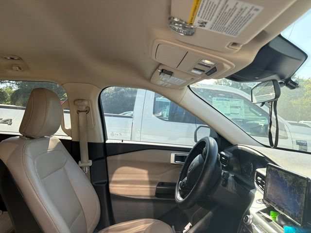 Used 2020 Ford Explorer XLT w/ Equipment Group 202A RWD image 7