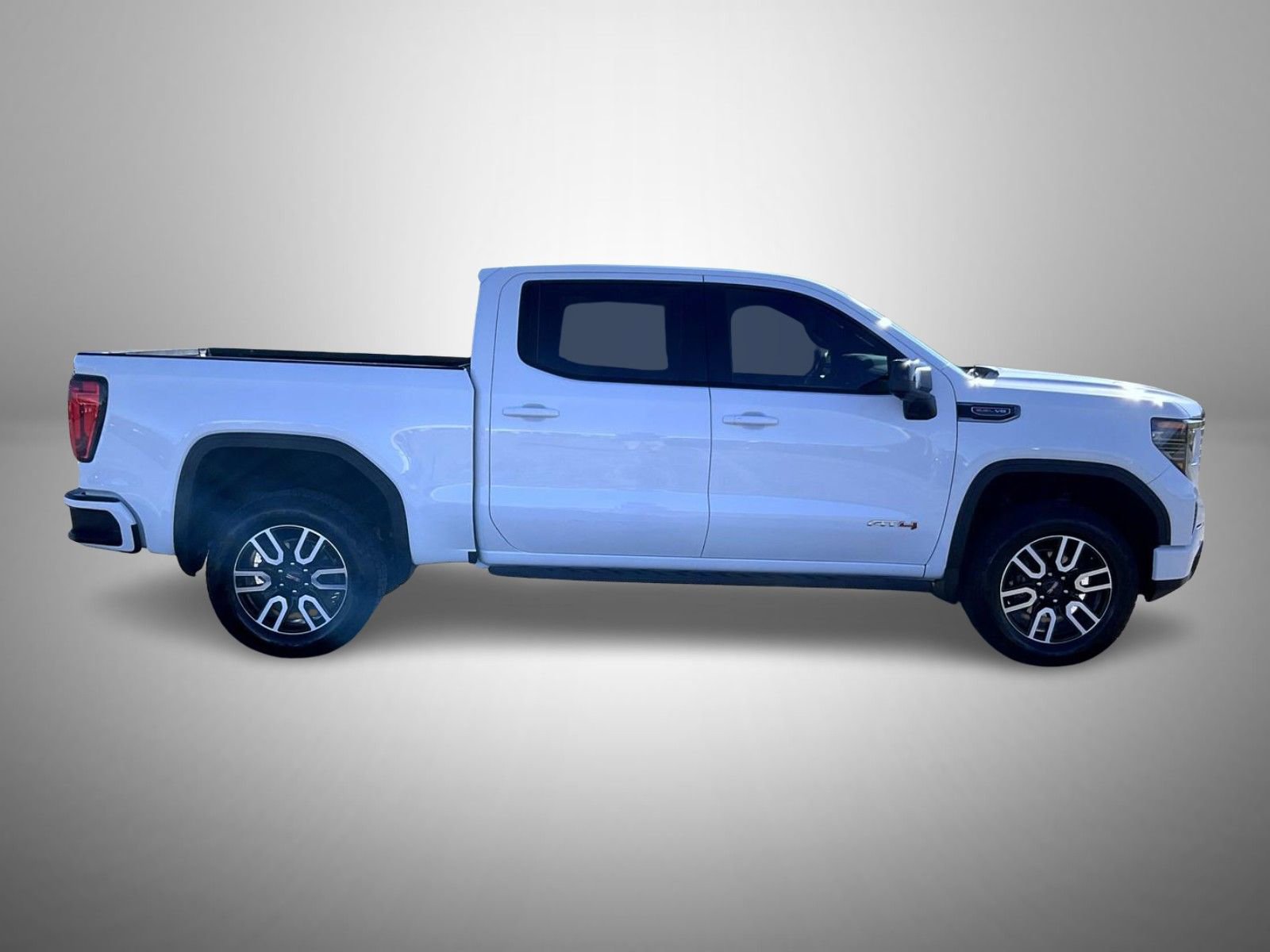 Certified 2024 GMC Sierra 1500 AT4 w/ Technology Package image 4