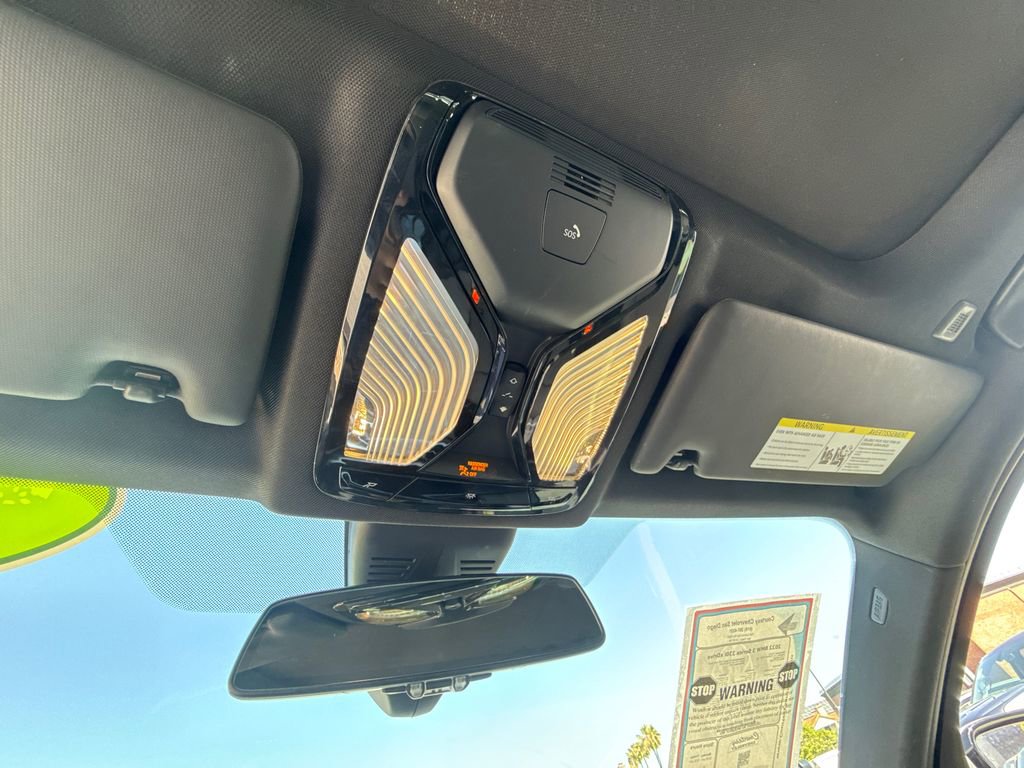 Used 2022 BMW 330i xDrive Sedan w/ Driving Assistance Package image 25