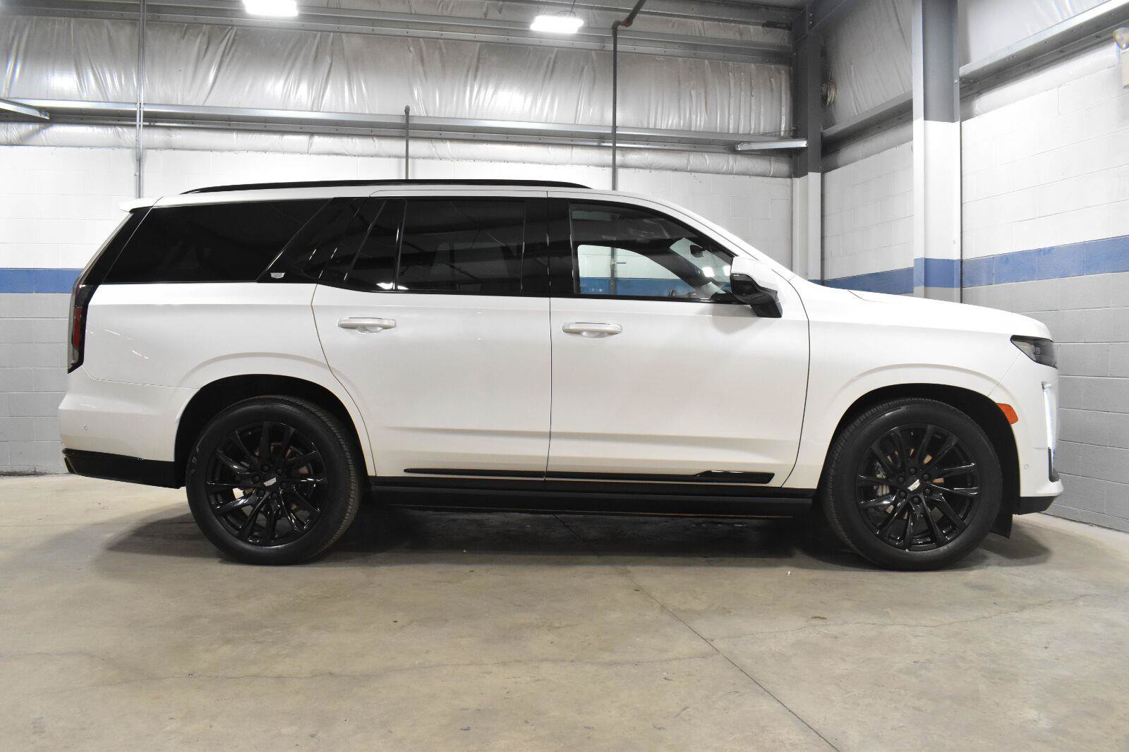 Used 2021 Cadillac Escalade Sport Platinum AWD/4WD image 29