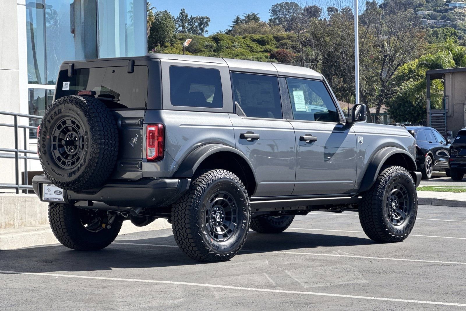 New 2026 Ford Bronco Big Bend w/ Black Diamond Package image 3