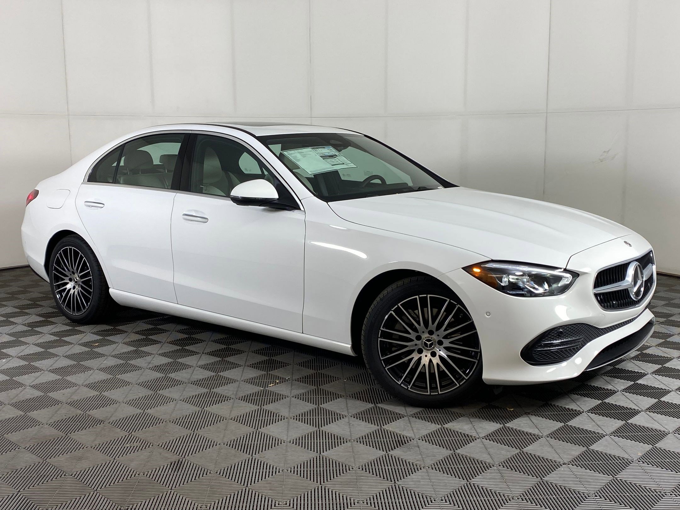 Used 2025 Mercedes-Benz C 300 4MATIC Sedan image 6