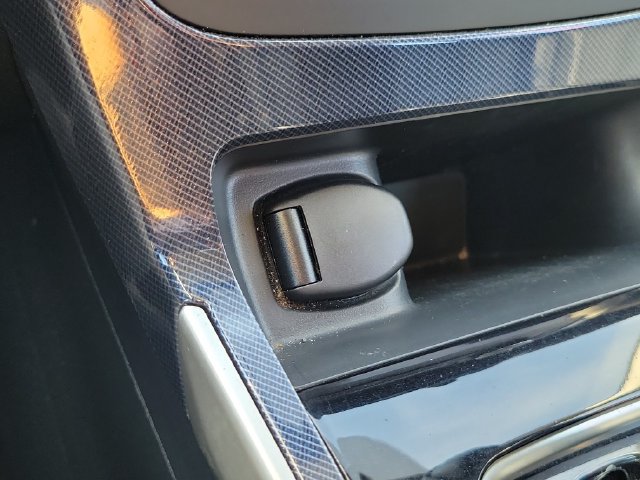 Used 2016 Nissan Sentra SR w/ SR Premium Package FWD image 33
