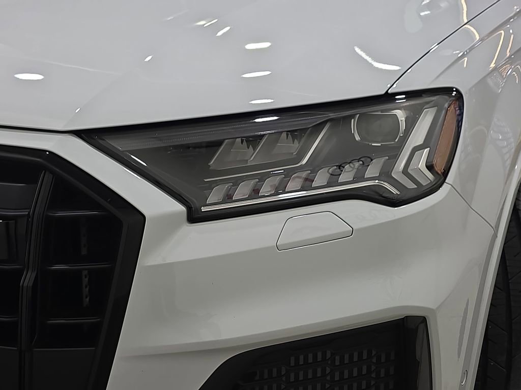 Used 2023 Audi SQ7 Prestige AWD/4WD image 34