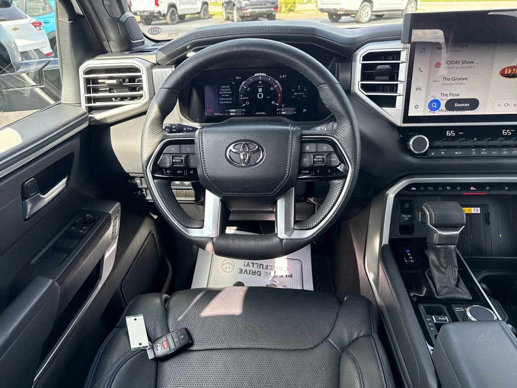Used 2024 Toyota Tundra Platinum AWD/4WD image 17