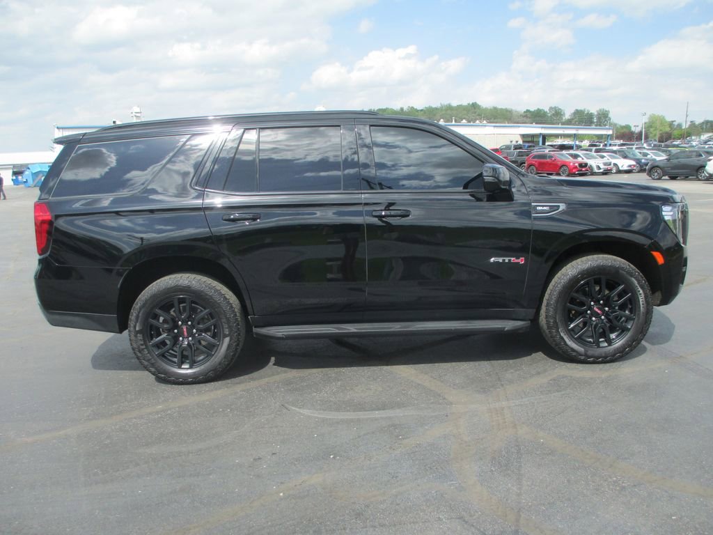 Used 2023 GMC Yukon AT4 w/ LPO, Floor Liner Package AWD/4WD image 4