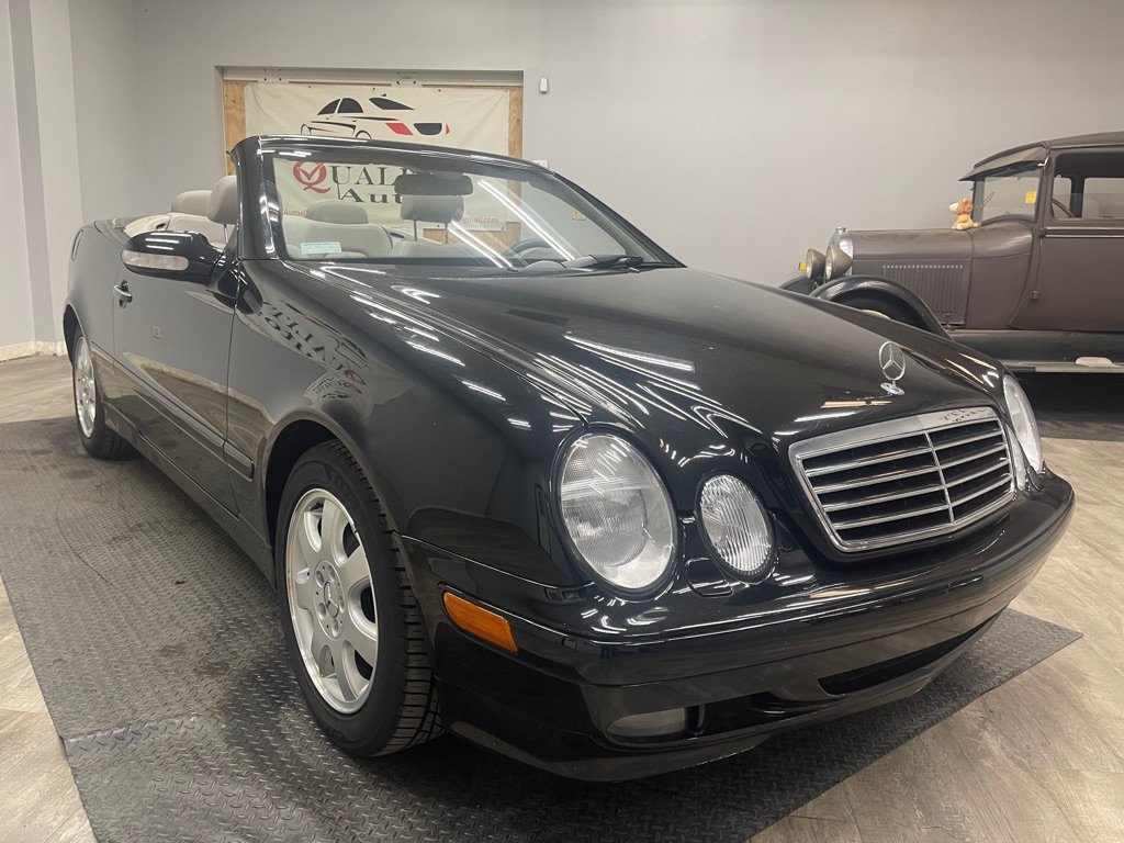 Used 2002 Mercedes-Benz CLK 320 Cabriolet image 4