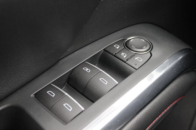 Used 2025 Chevrolet Traverse RS AWD/4WD image 17
