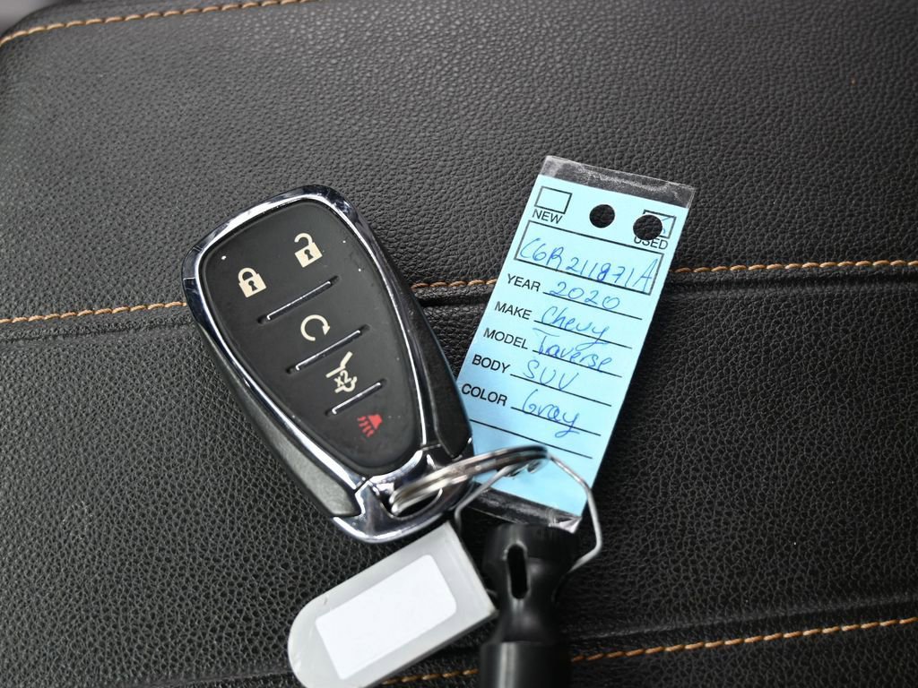 Used 2020 Chevrolet Traverse LT w/ LT Premium Package image 21