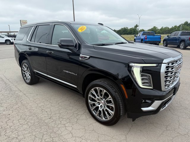 Used 2025 GMC Yukon Denali w/ Denali Reserve Package image 8