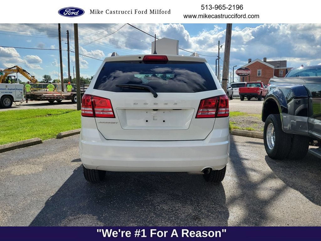 Used 2018 Dodge Journey SE w/ Connectivity Group FWD image 4