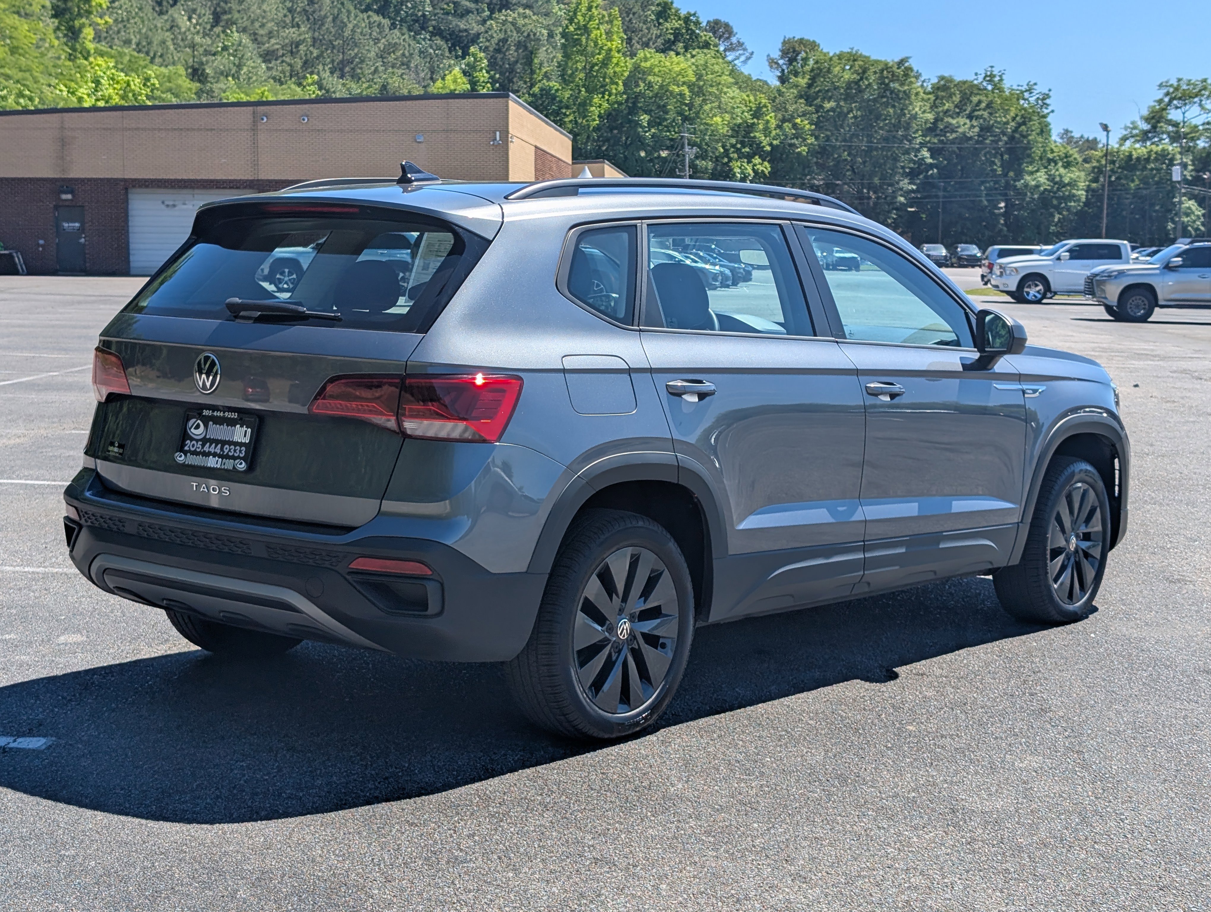 Used 2023 Volkswagen Taos S FWD image 9