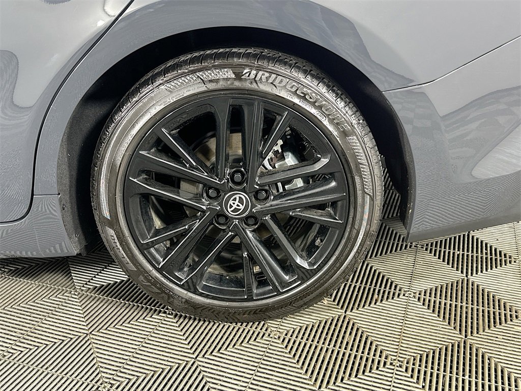 Used 2025 Toyota Camry SE image 33