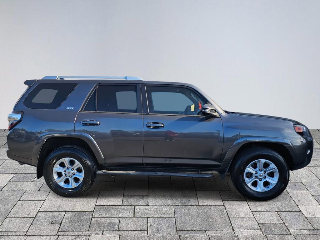 Used 2018 Toyota 4Runner SR5 Premium image 8
