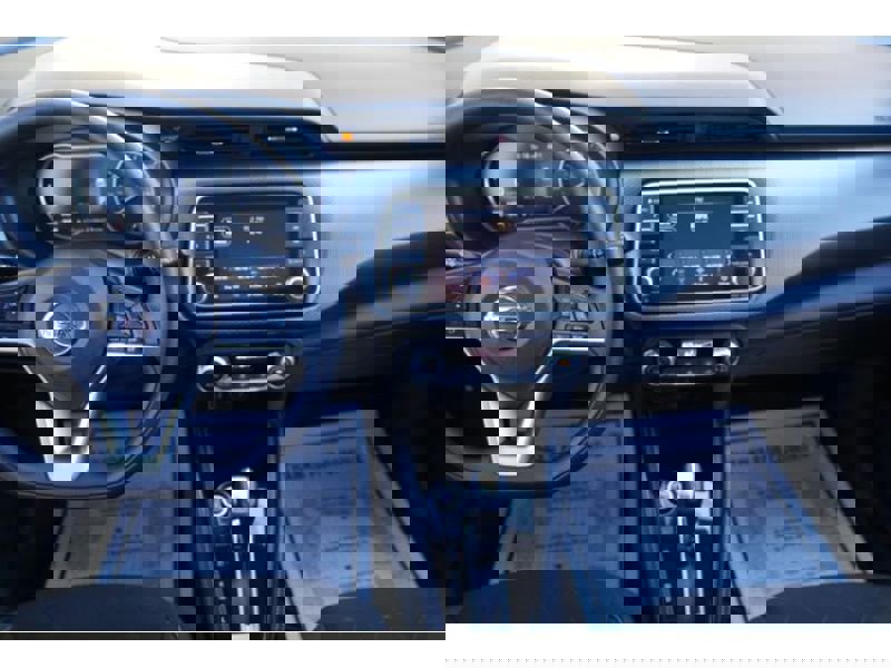 Used 2020 Nissan Kicks SV image 19