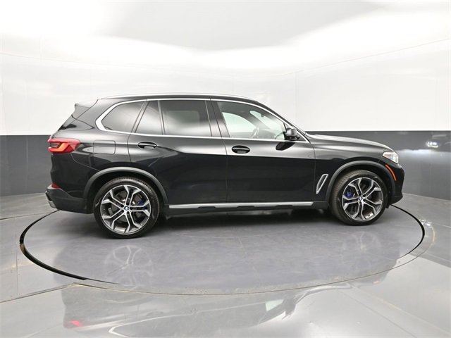 Used 2019 BMW X5 xDrive50i w/ Executive Package image 25