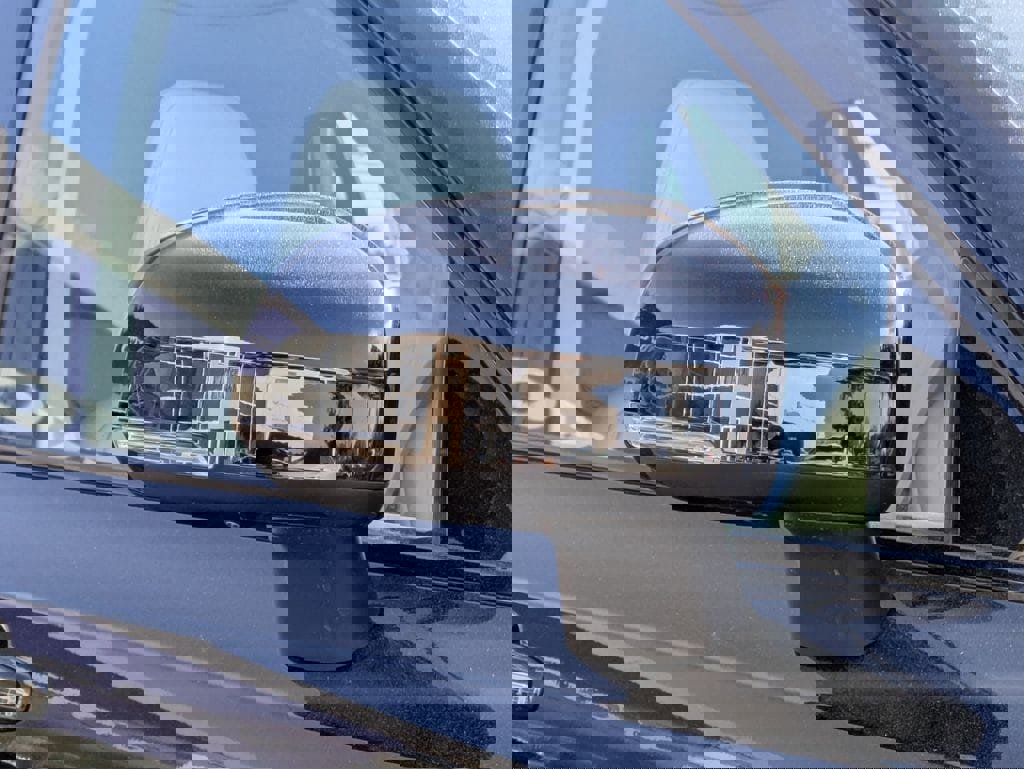 New 2026 Volvo XC90 T8 Ultra w/ Lounge Package image 12