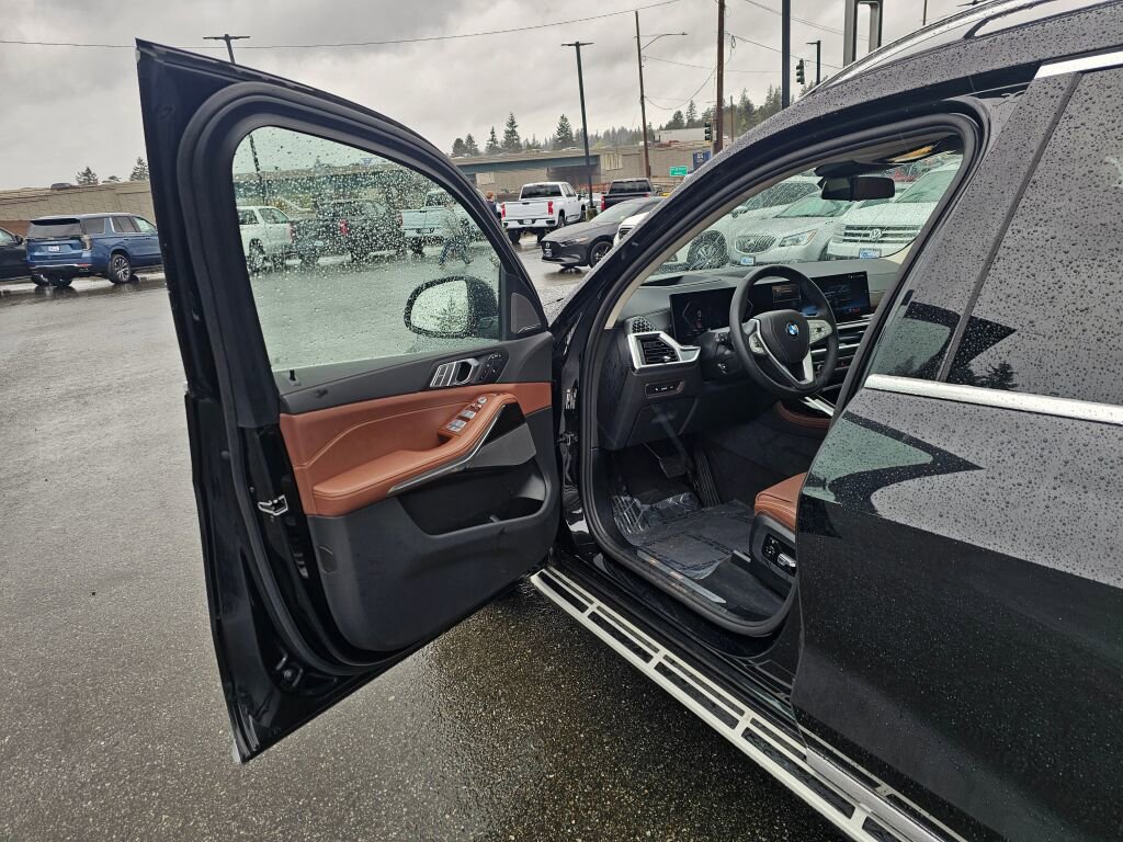 Used 2026 BMW X7 xDrive40i image 19