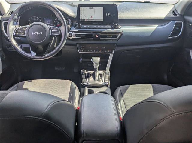 Used 2023 Kia Seltos S w/ Navigation Package image 17